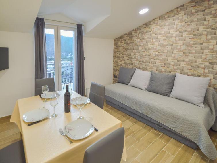 Apartment Ivana I Martina *