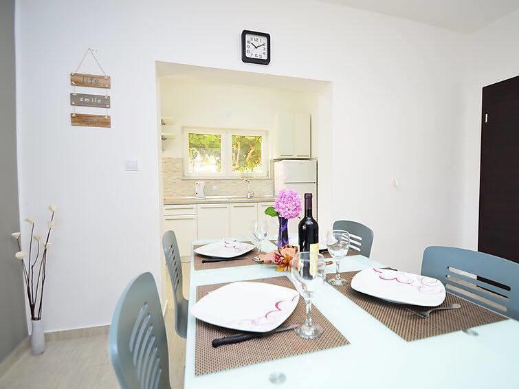 Apartment Ivana I Martina Grebastica