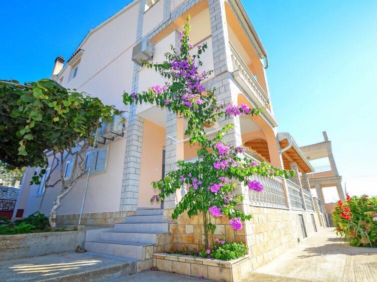 Apartment Ivana I Martina
